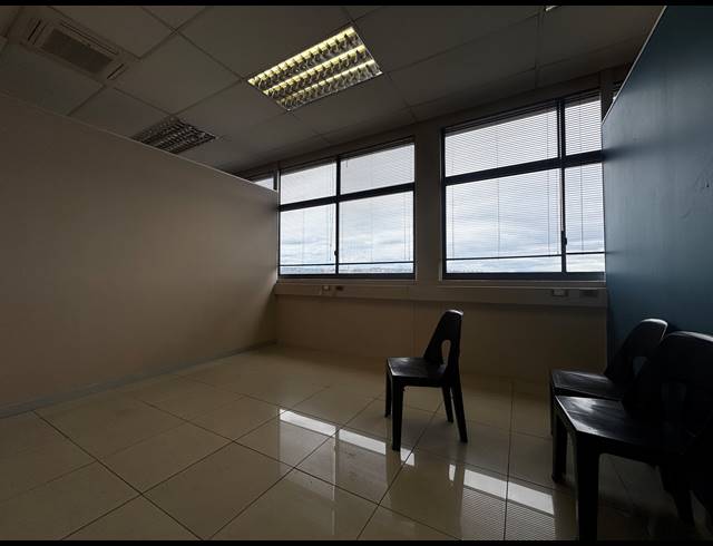 150M² OFFICE TO LET IN SHERWOOD